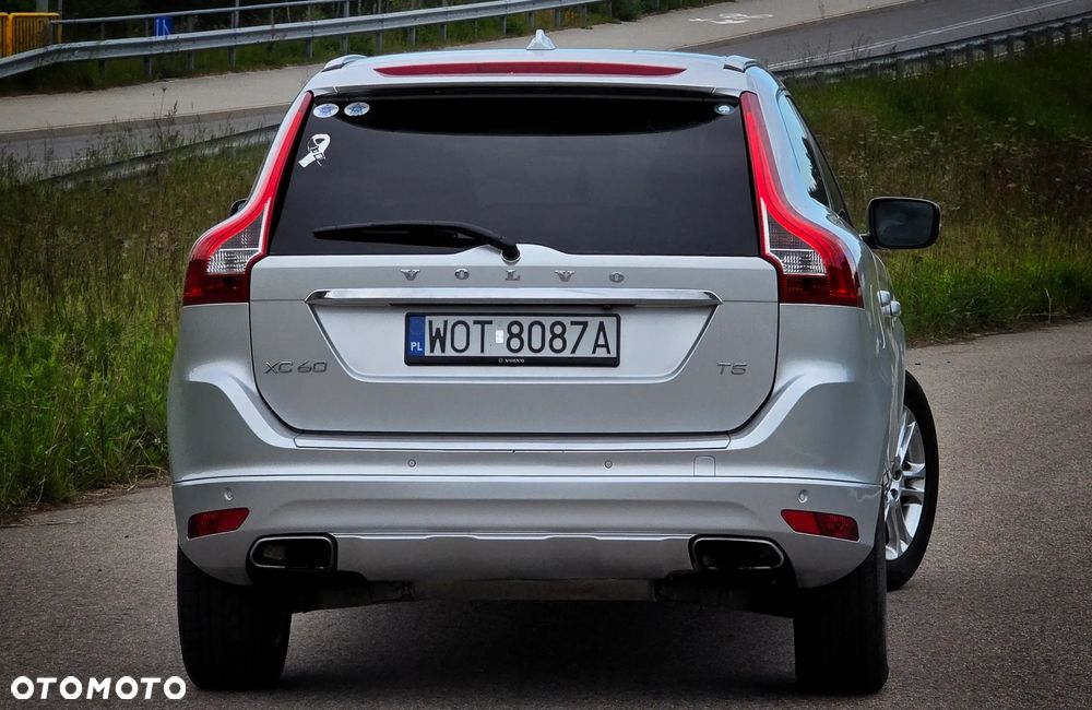 Volvo XC 60 T5 Geartronic Kinetic - 12