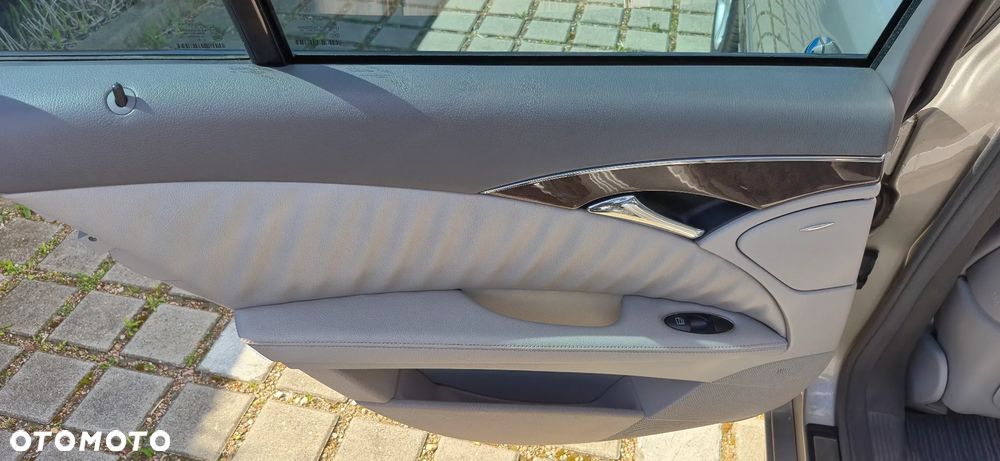 Mercedes-Benz Klasa E - 39