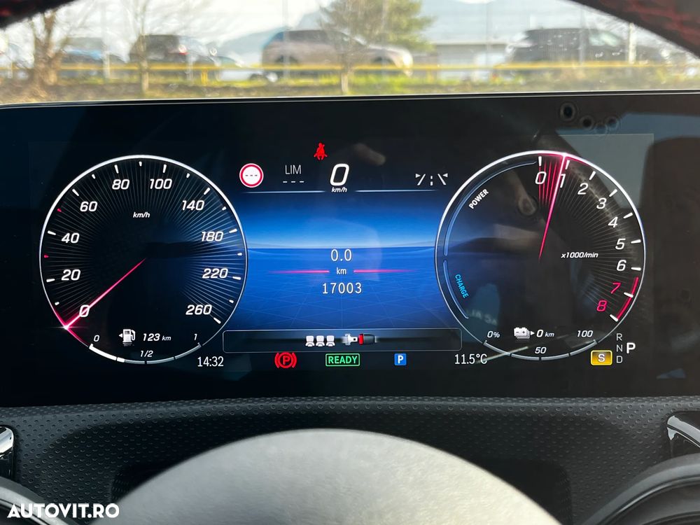 Mercedes-Benz CLA - 14