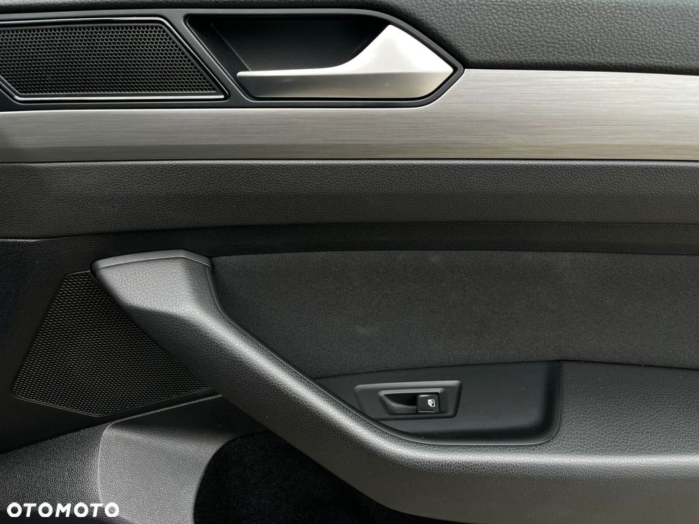 Volkswagen Passat 2.0 TDI EVO Essence - 35