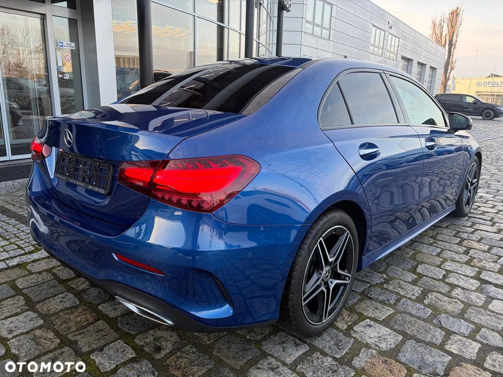 Mercedes-Benz Klasa A 200 d AMG Line 8G-DCT - 4