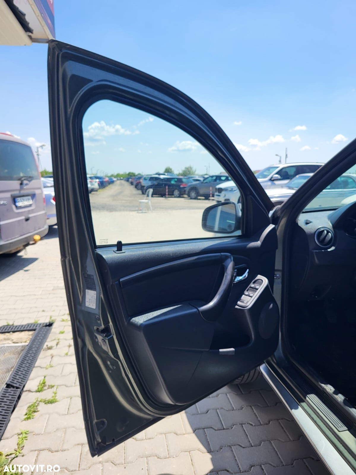 Dacia Duster 1.5 dCi 4x4 Laureate - 13