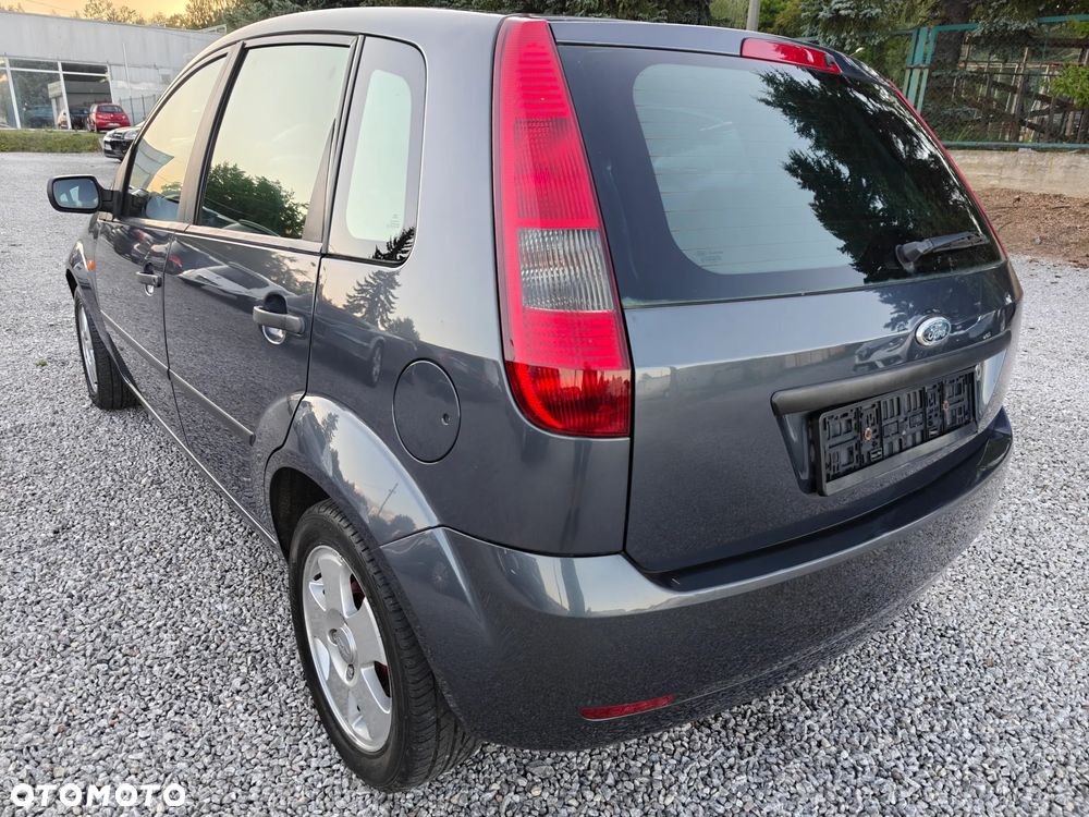 Ford Fiesta - 15
