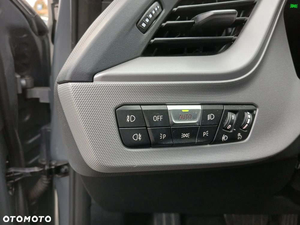 BMW Seria 1 118i Advantage - 17