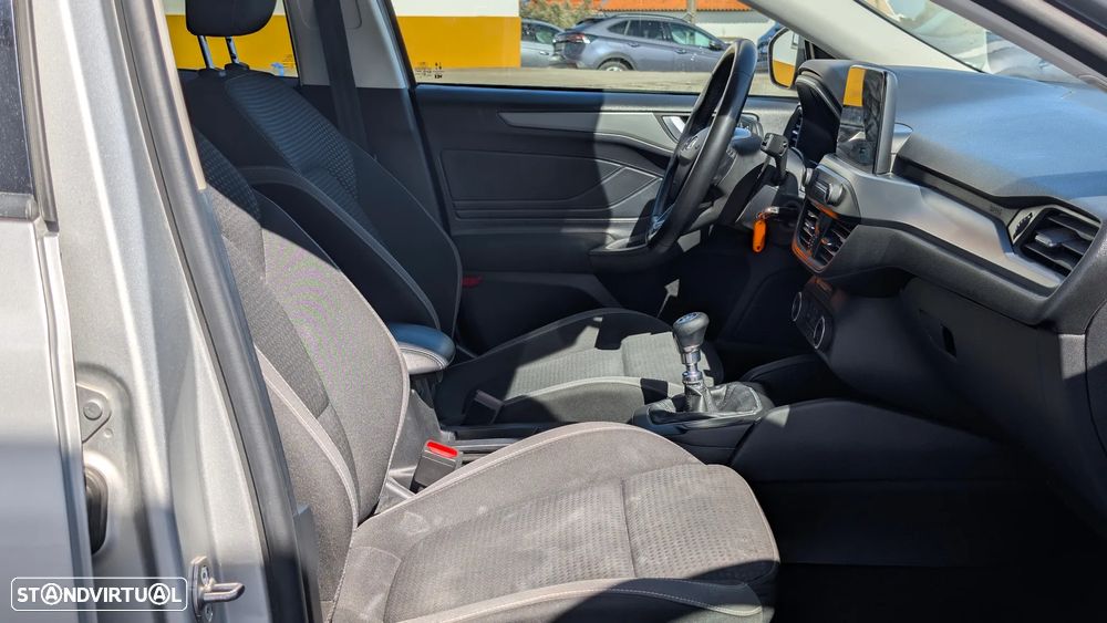 Ford Focus C-Max - 16