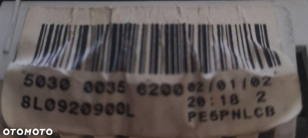 LICZNIK ZEGAR AUDI A3 8L 8L0920900L - 4