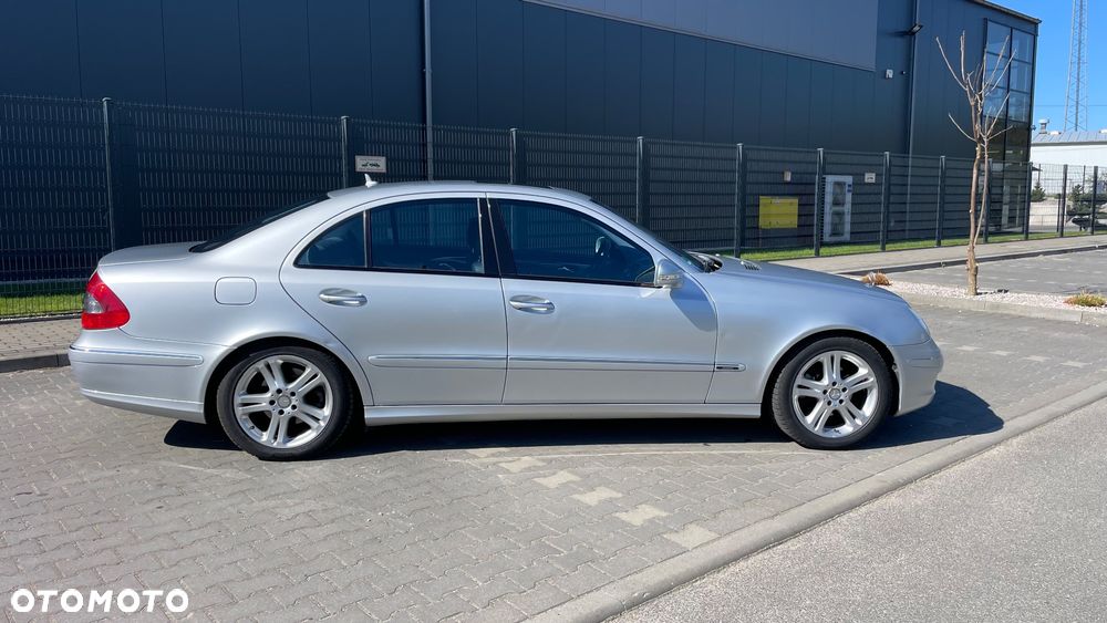 Mercedes-Benz Klasa E - 9