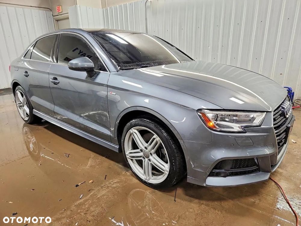 Audi A3 Limousine 2.0 TFSI quattro S tronic sport - 2