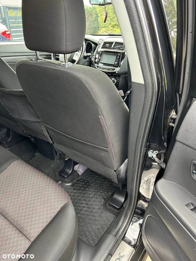 Mitsubishi ASX 1.6 Black Edition - 16