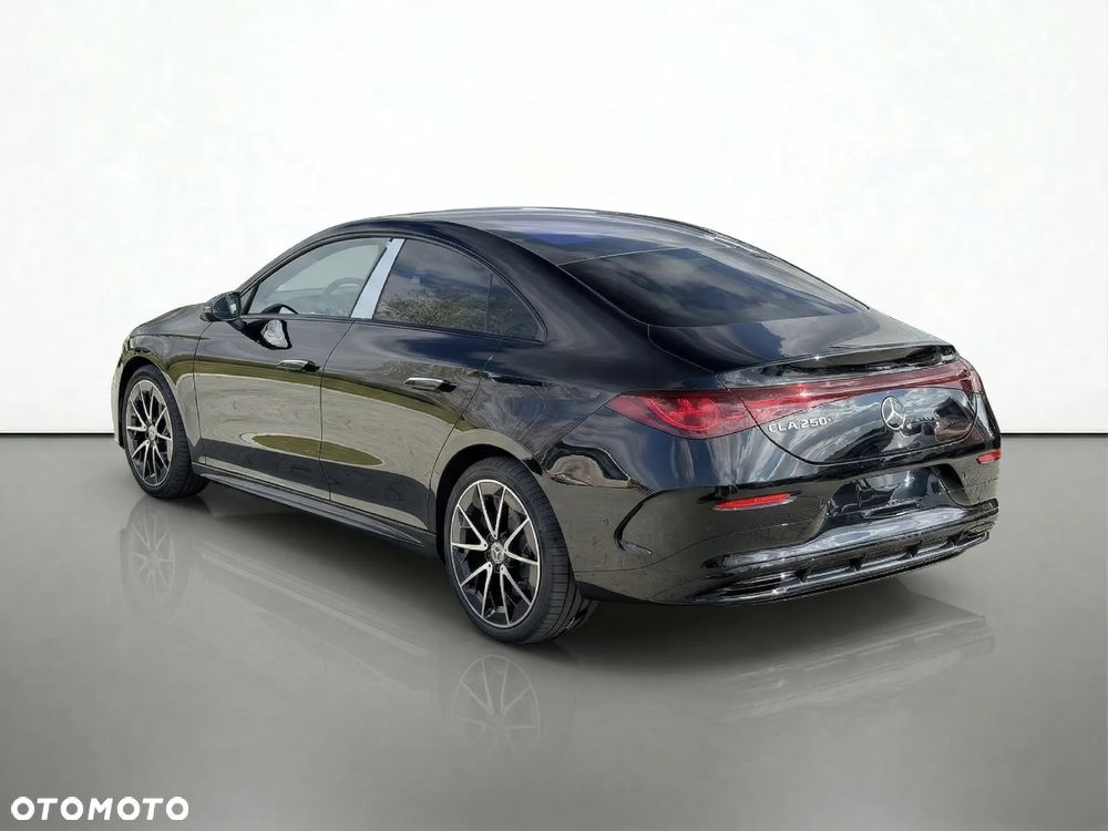 Mercedes-Benz CLA - 6