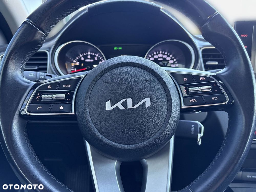 Kia Ceed - 21
