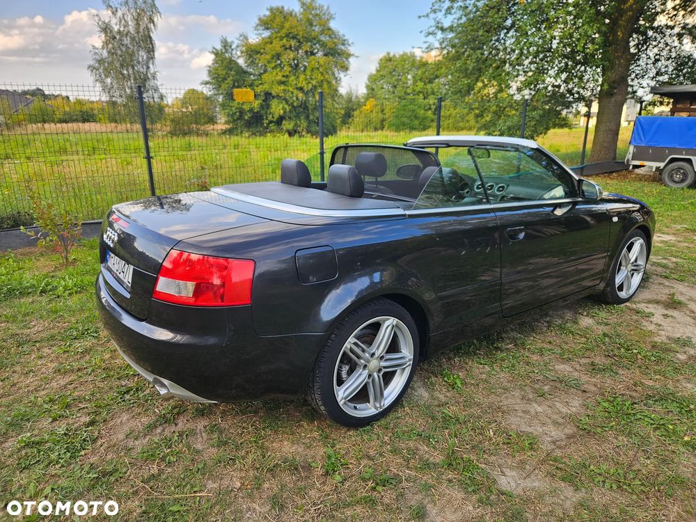 Audi A4 Cabrio 2.4 - 28