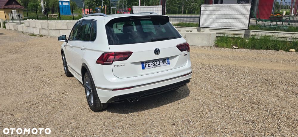 Volkswagen Tiguan 2.0 TDI SCR 4MotION DSG R-Line - 9