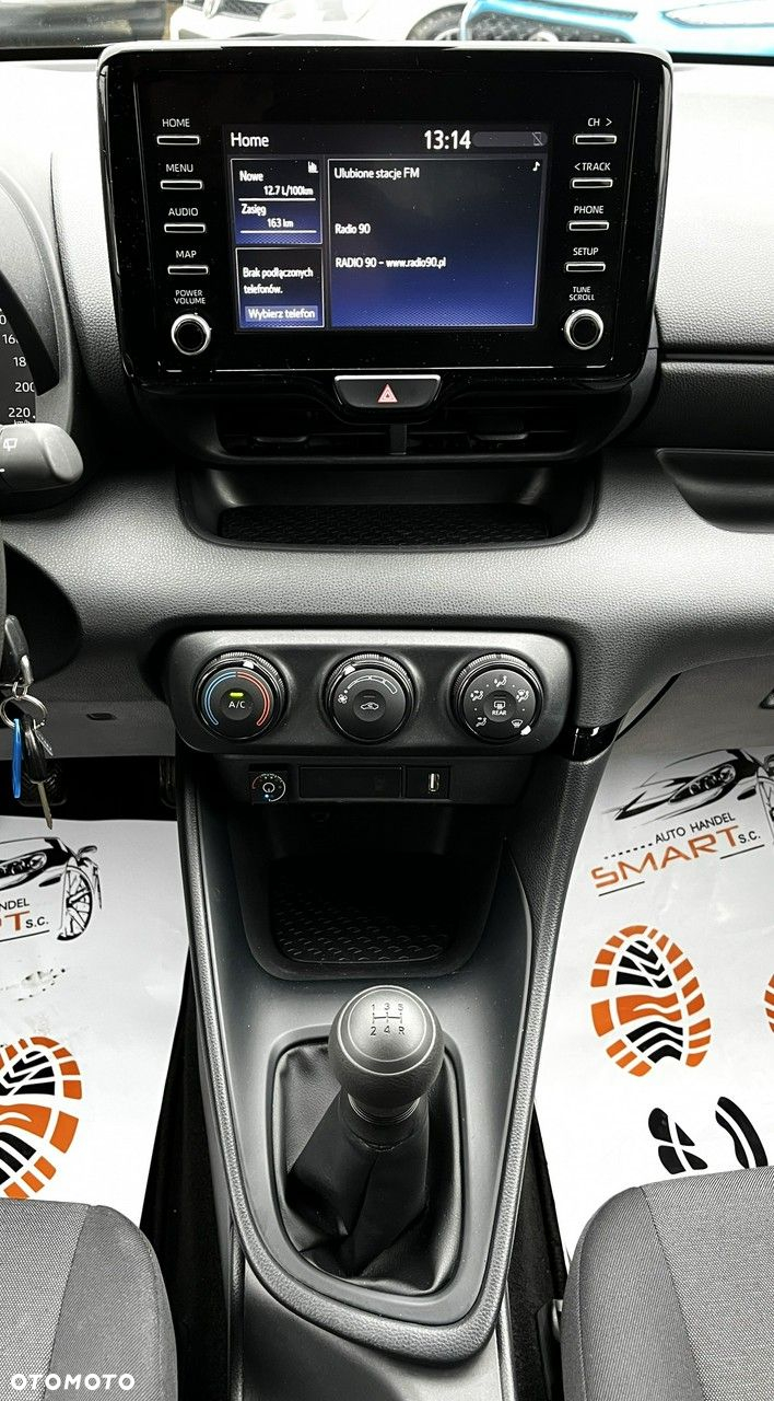 Toyota Yaris - 24