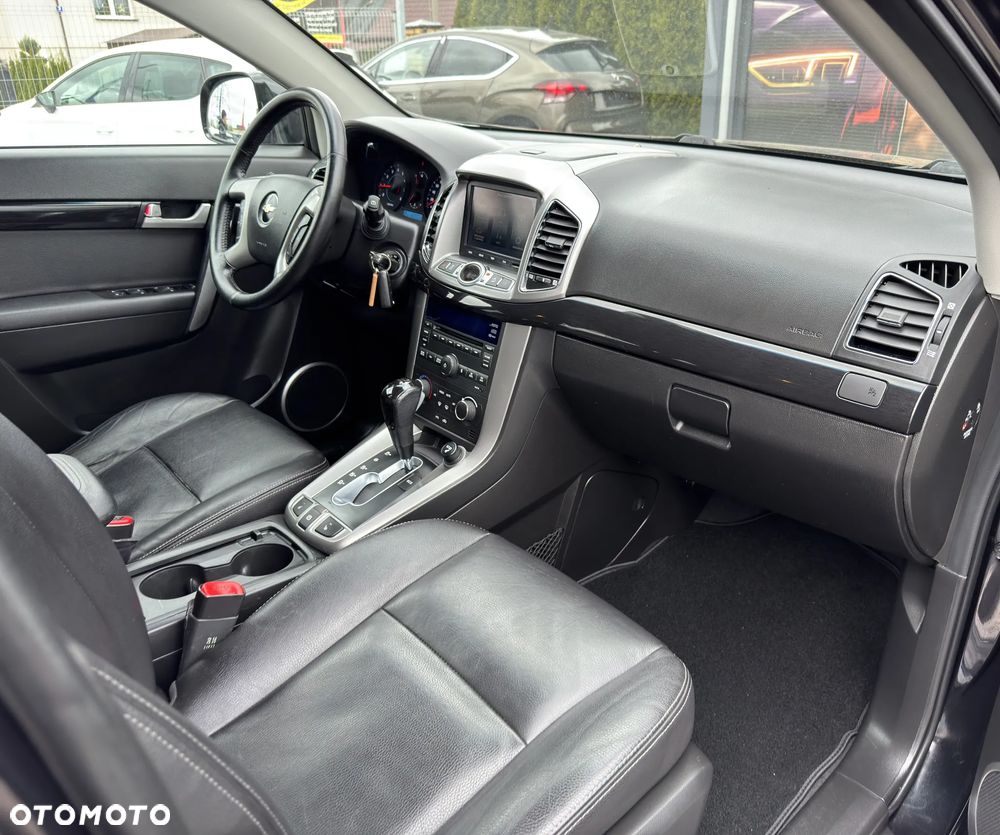 Chevrolet Captiva 2.4 LT+ - 32