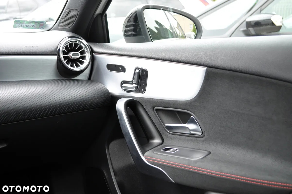 Mercedes-Benz Klasa A 200 AMG Line 7G-DCT - 27