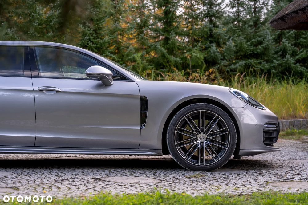 Porsche Panamera 4S Sport Turismo - 19