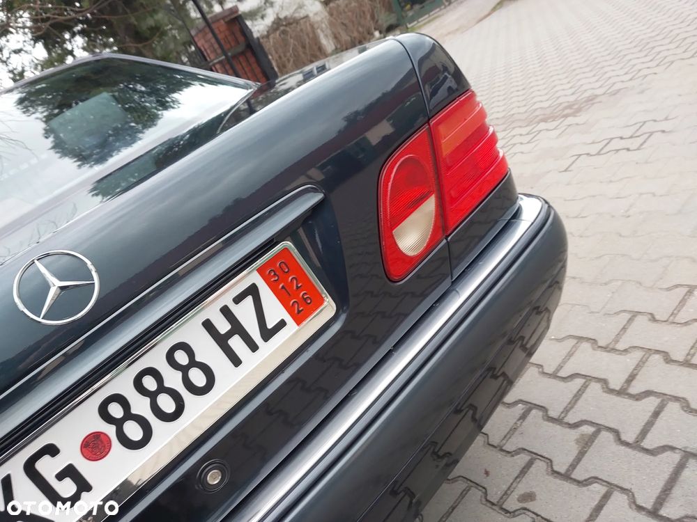 Mercedes-Benz Klasa E - 22