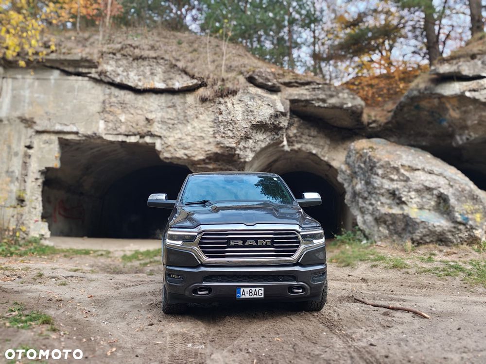 Dodge RAM 5.7 4x4 - 8