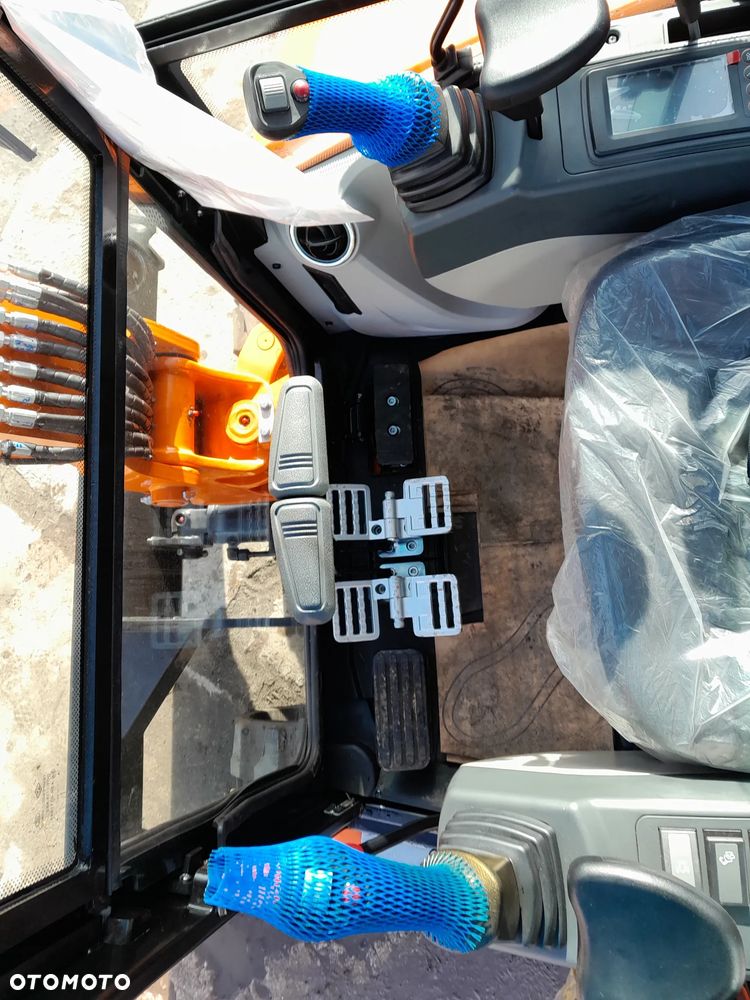 Kubota LONKING CDM6025 - 26