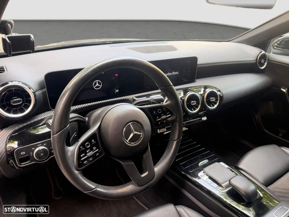 Mercedes-Benz A 180 d Style Aut. — fotografia 5