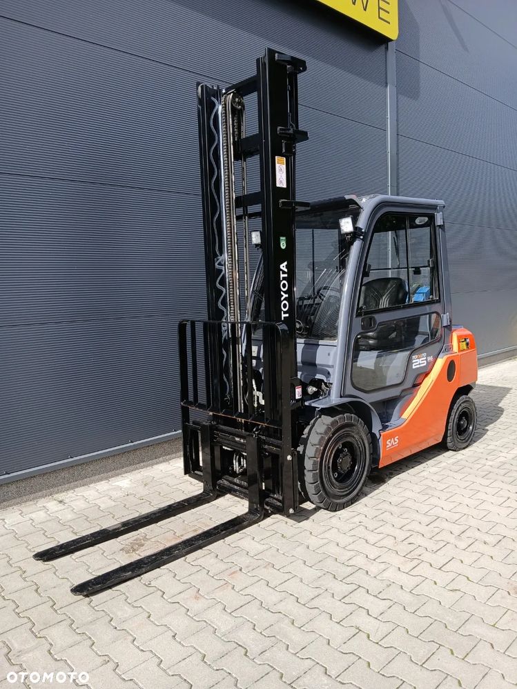 Toyota 02-8FGF25 - 4