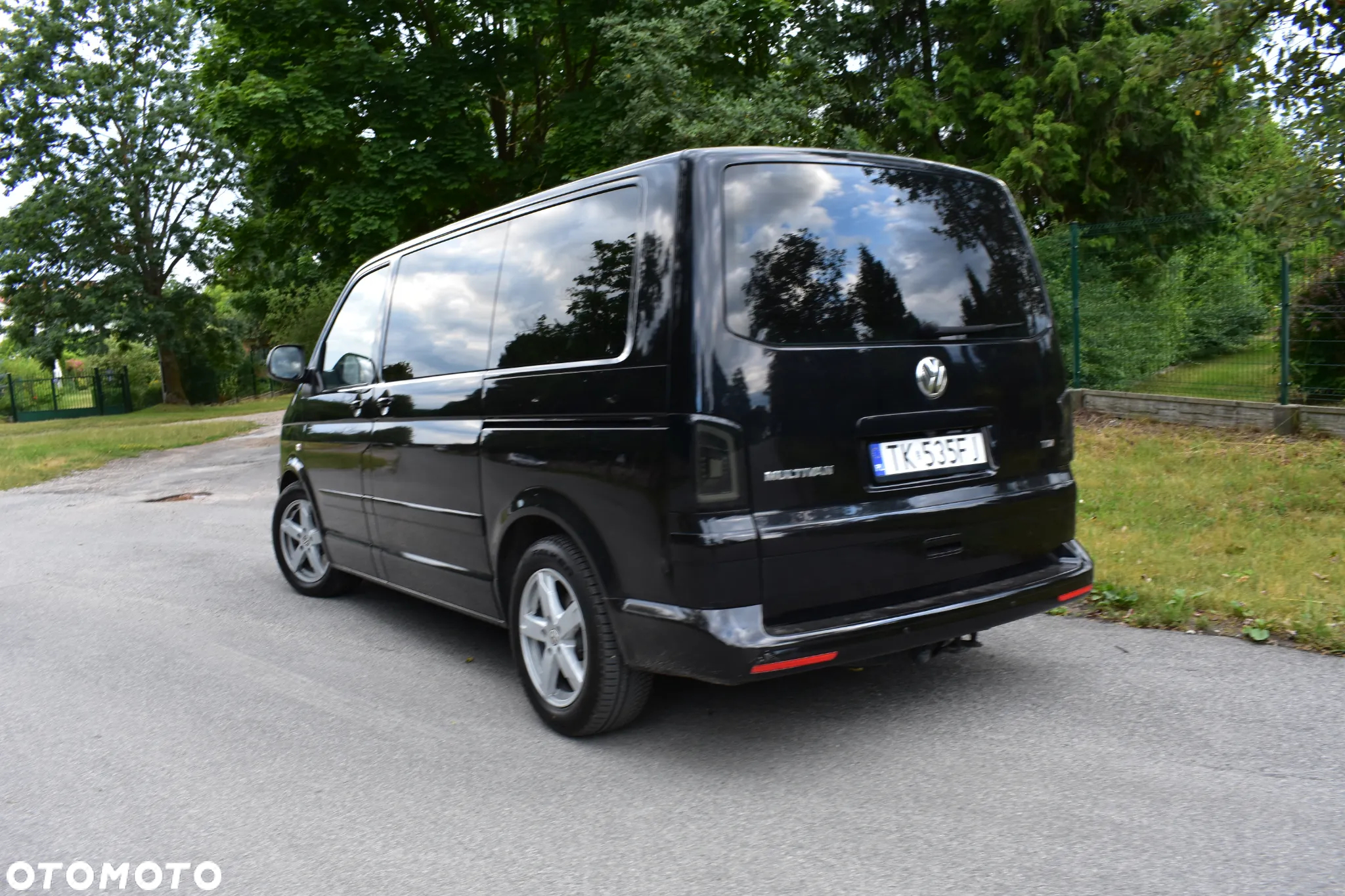 Volkswagen Multivan - 21