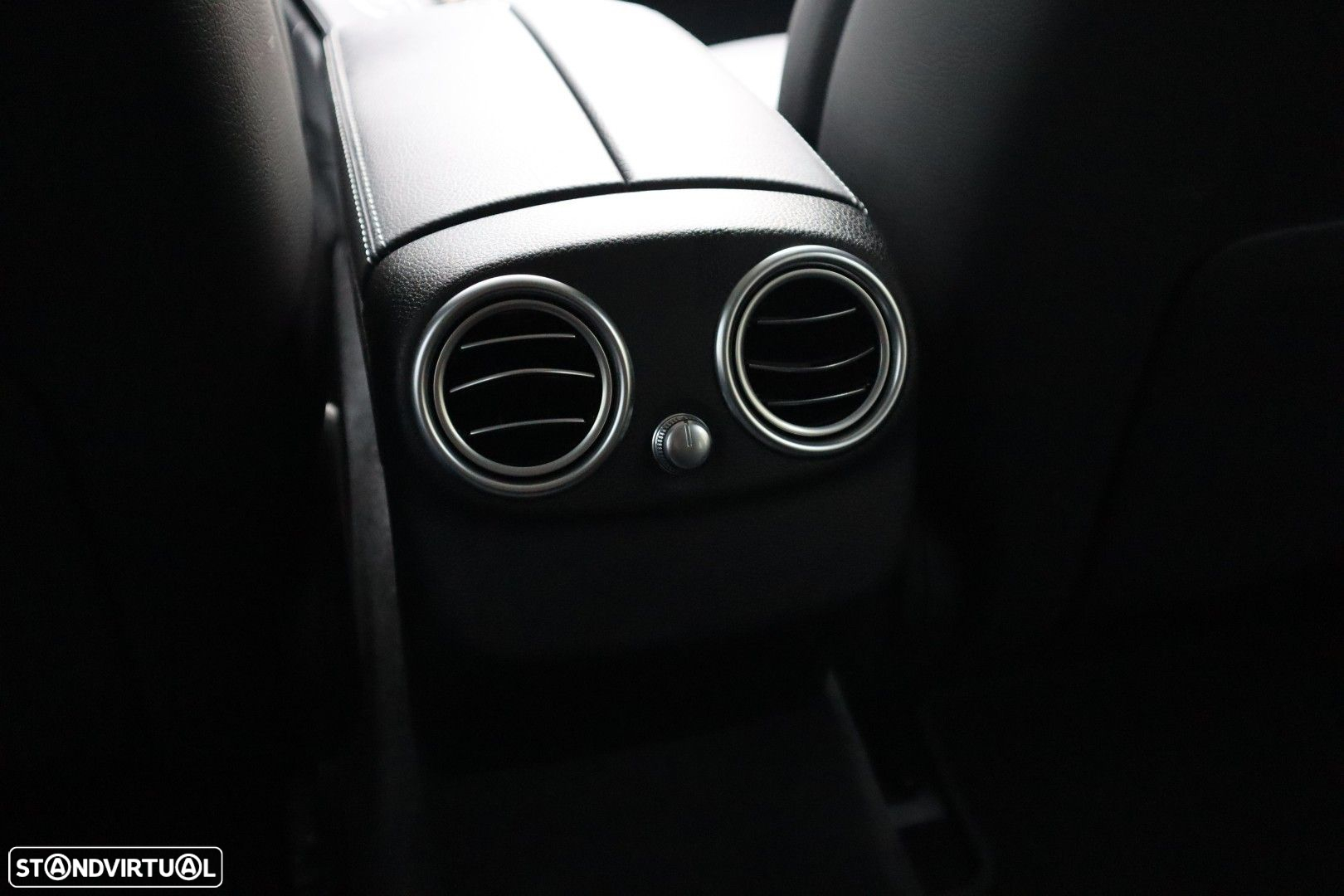 Mercedes-Benz C 300 de Avantgarde - 41