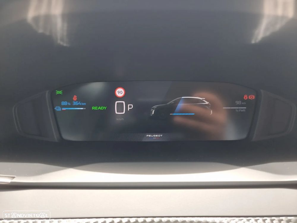 Peugeot e-208 51 kWh Allure - 13