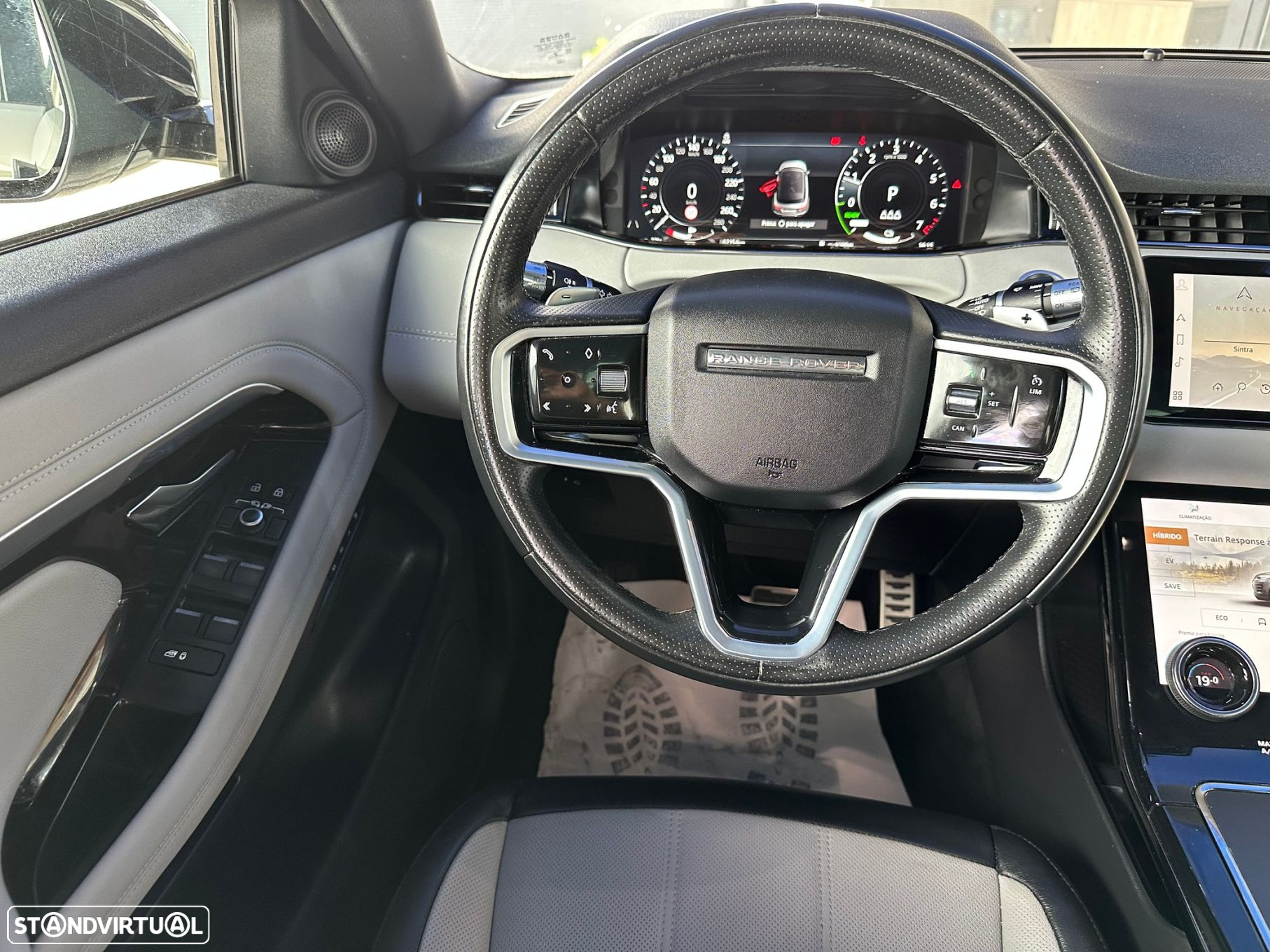 Land Rover Range Rover Evoque 1.5 P300e AWD R-Dynamic S Auto - 26