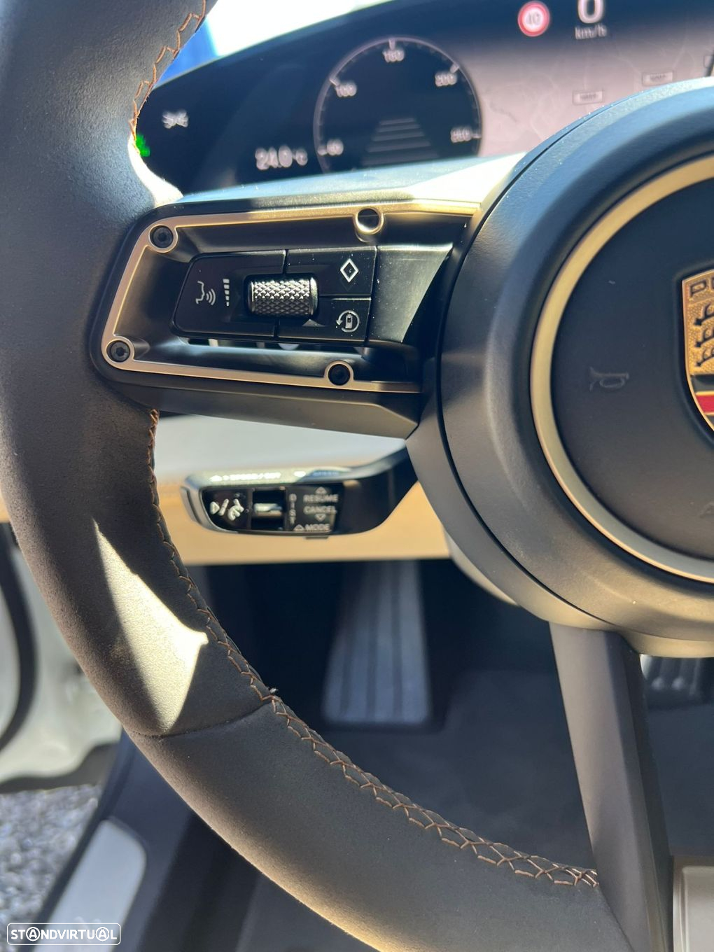 Porsche Taycan Turbo - 43