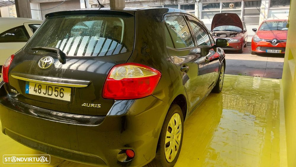 Toyota Auris 1.33 VVT-i - 17