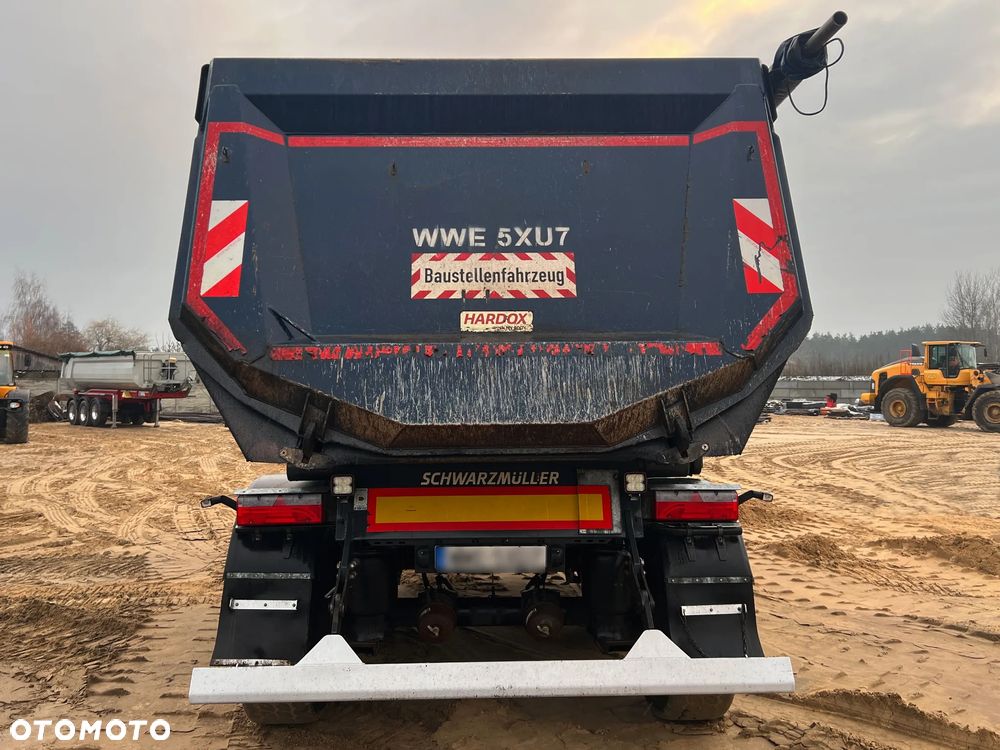 Schwarzmuller SK - 4