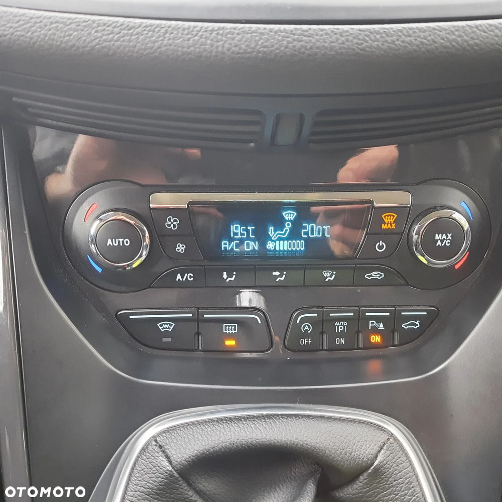 Ford Kuga 2.0 TDCi 4WD Titanium Plus - 11