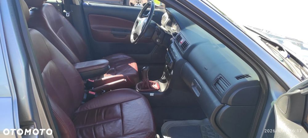 Skoda Octavia 2.0 Elegance - 14