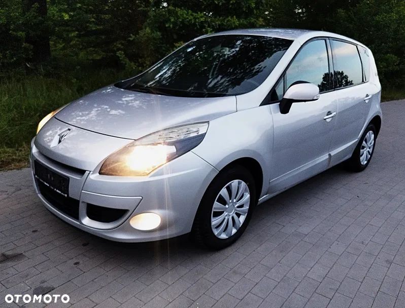 Renault Scenic 1.5 dCi Avantage - 1
