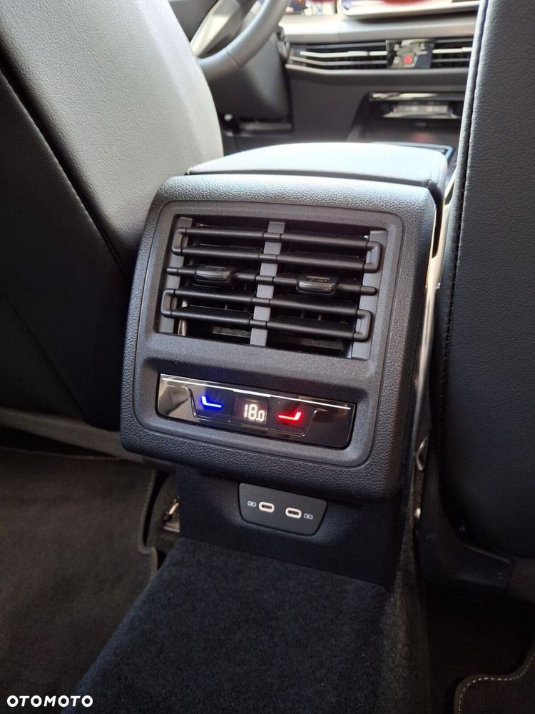 Volkswagen Golf - 38