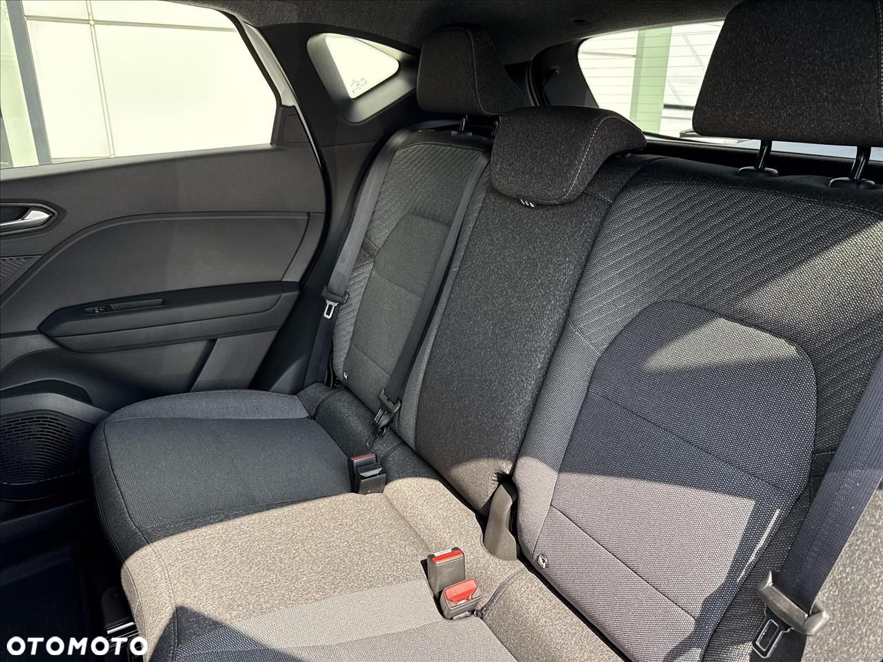 Renault Captur - 16