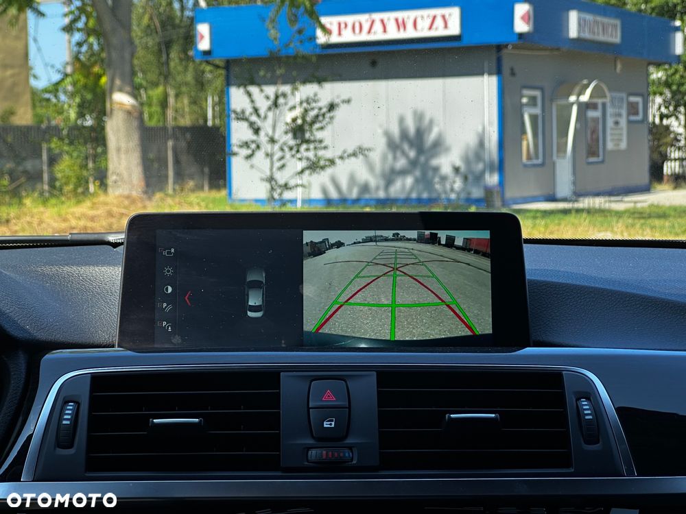 BMW Seria 3 340i Edition M Sport Shadow - 26