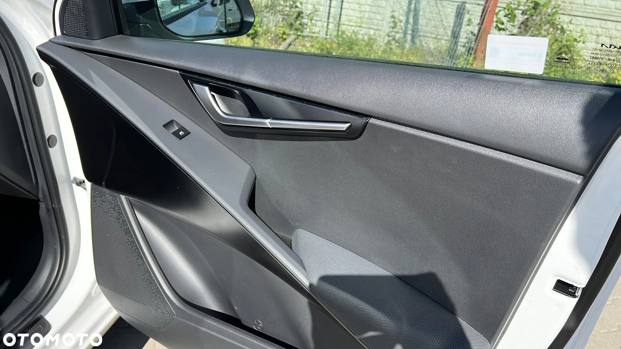 Kia Niro e-Niro 64kWh M - 23