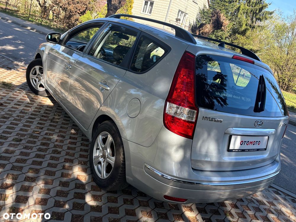 Hyundai i30 1.6 Comfort - 10