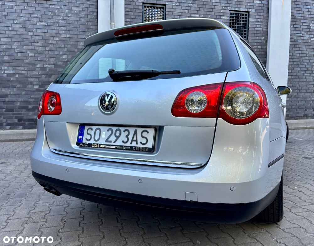 Volkswagen Passat 2.0 TDI Trendline DSG - 4