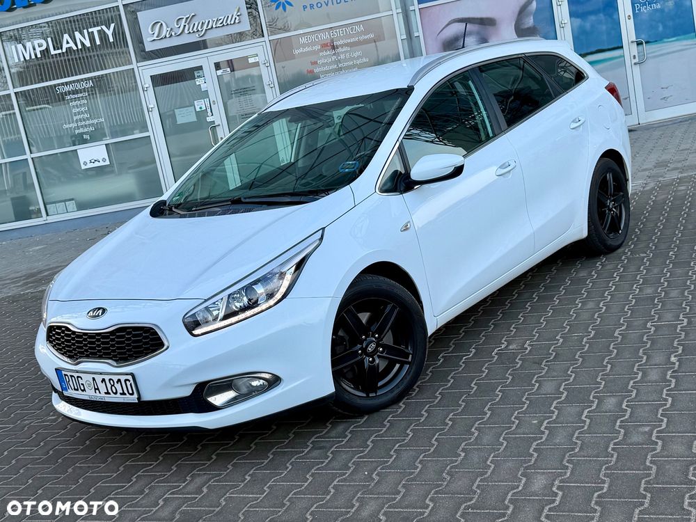 Kia Ceed - 4