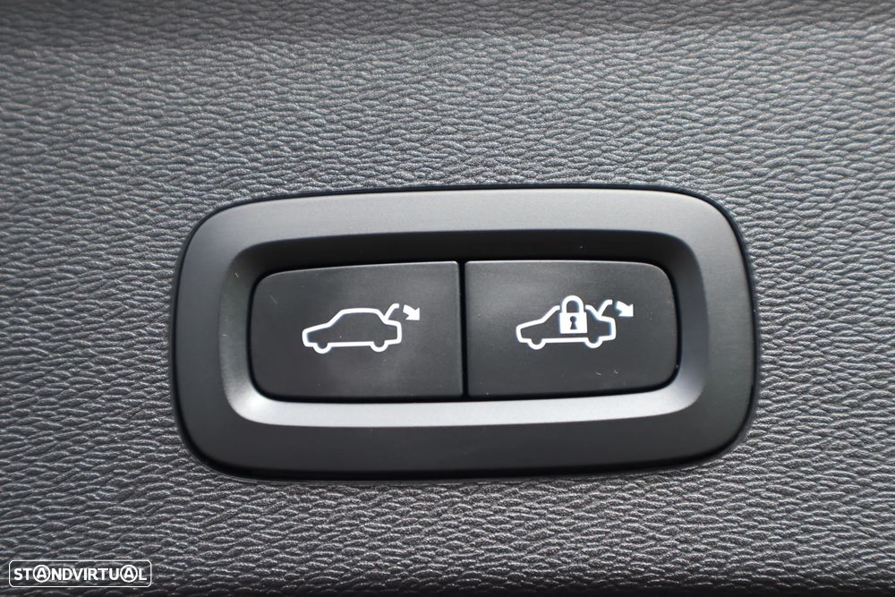 Volvo C40 Recharge Twin Motor Plus - 15