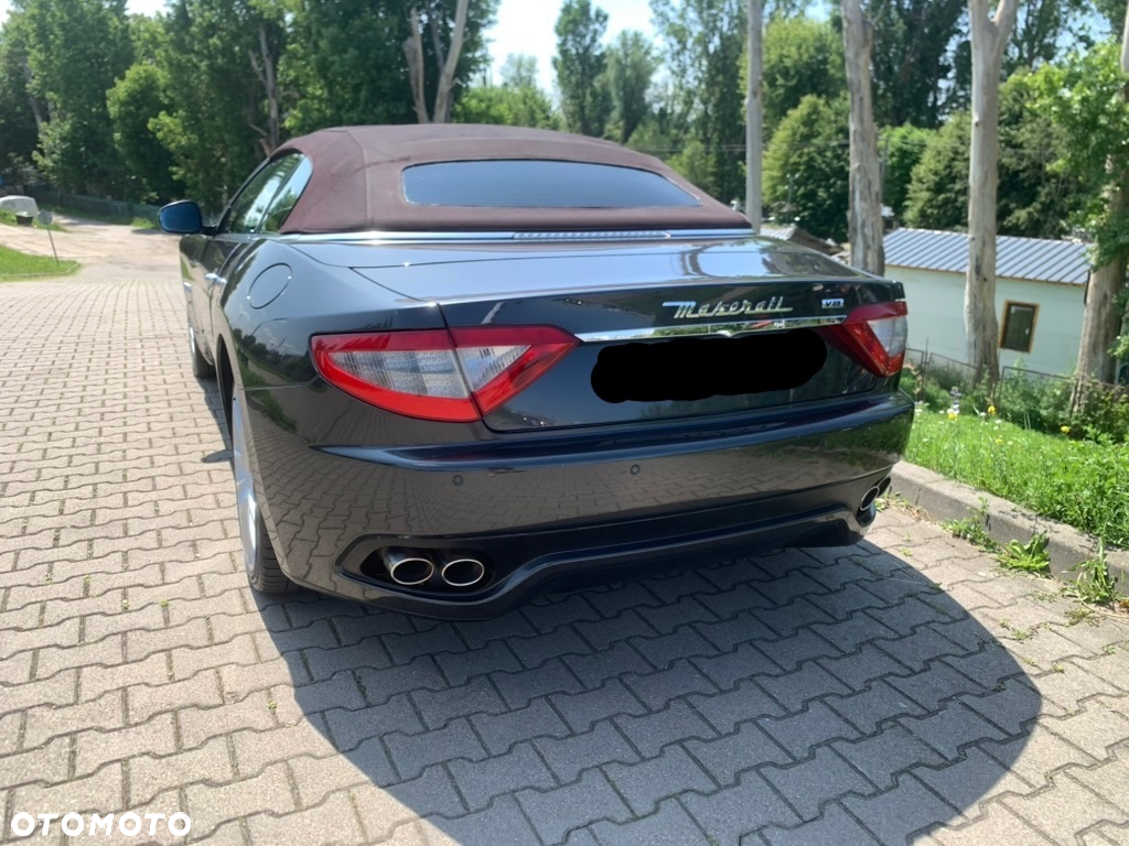 Maserati GranCabrio - 15