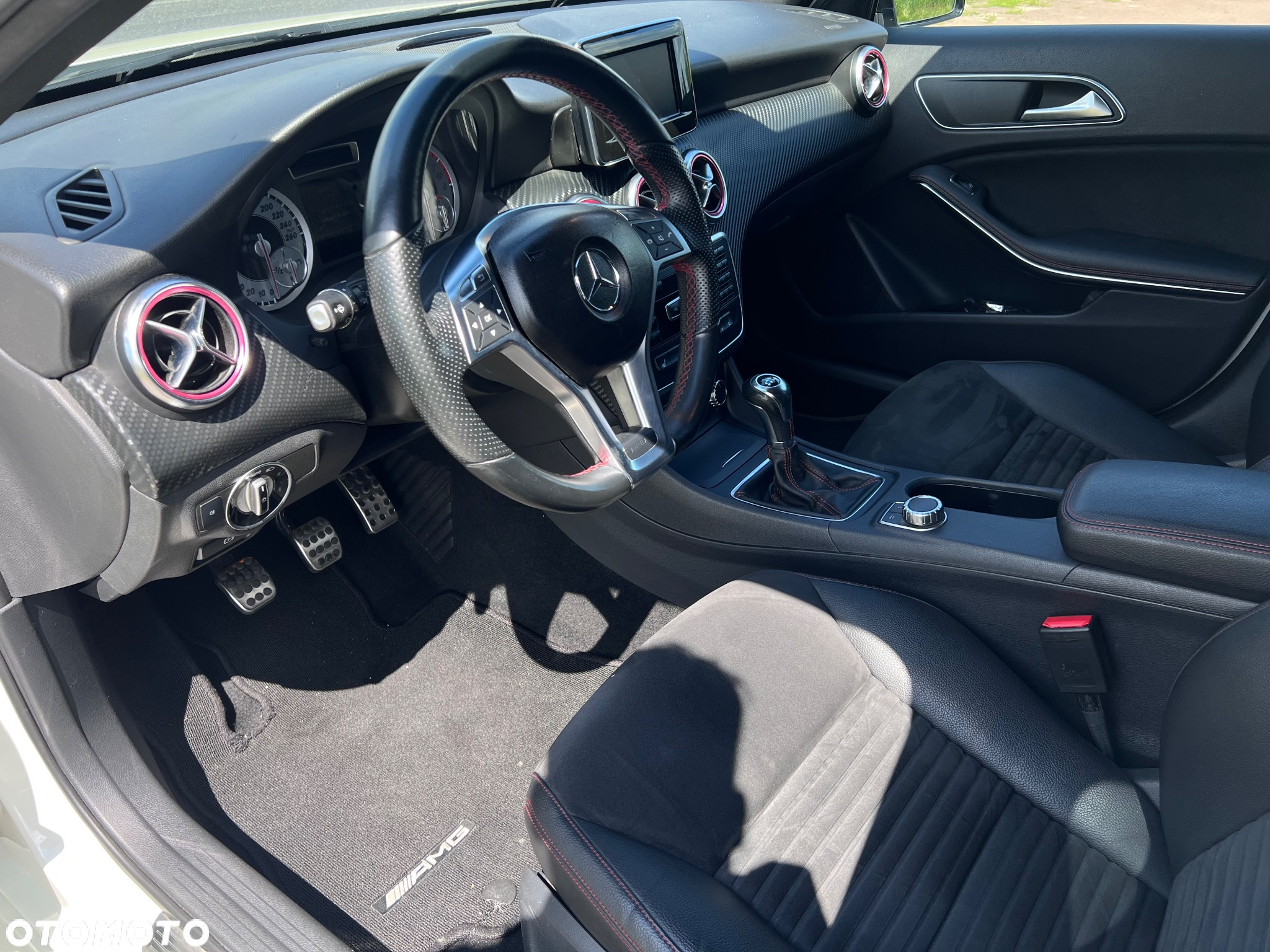 Mercedes-Benz Klasa A 180 (BlueEFFICIENCY) AMG Sport - 12