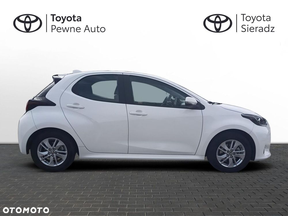 Toyota Yaris - 4