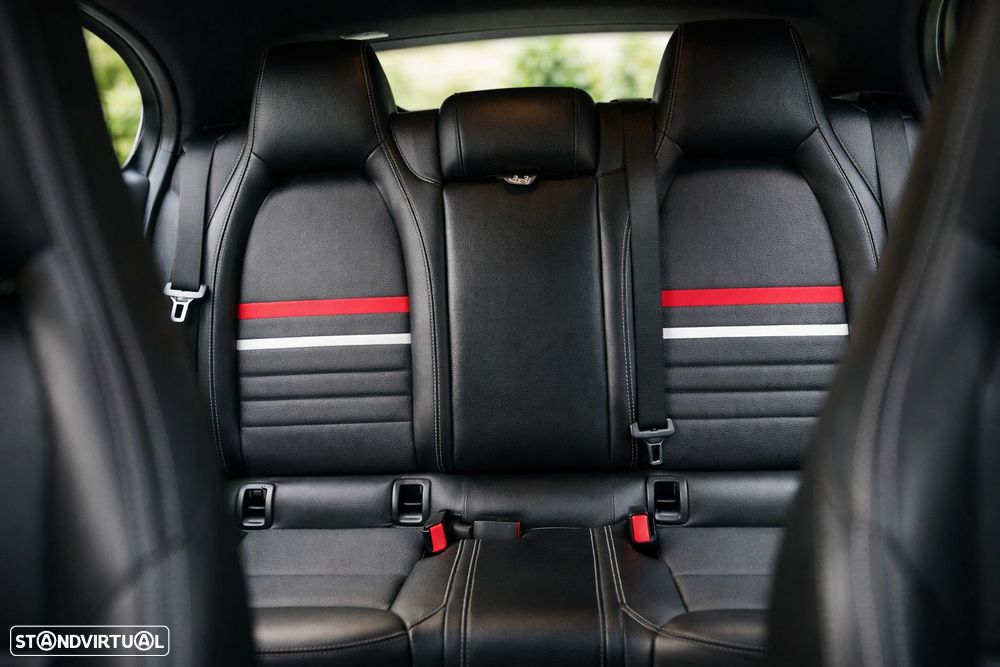 Mercedes-Benz A 180 CDI (BlueEFFICIENCY) Urban - 4