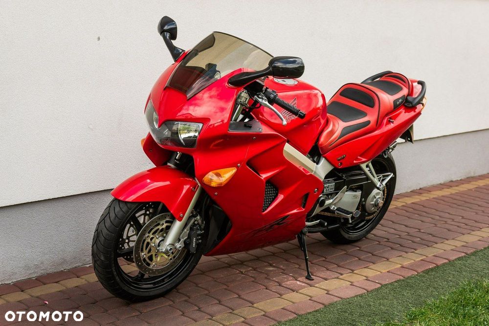 Honda VFR - 6
