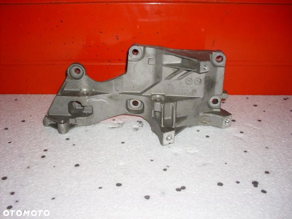 ŁAPA UCHWYT WIESZAK AUDI A2 1.4 TDI 045903143E - 1